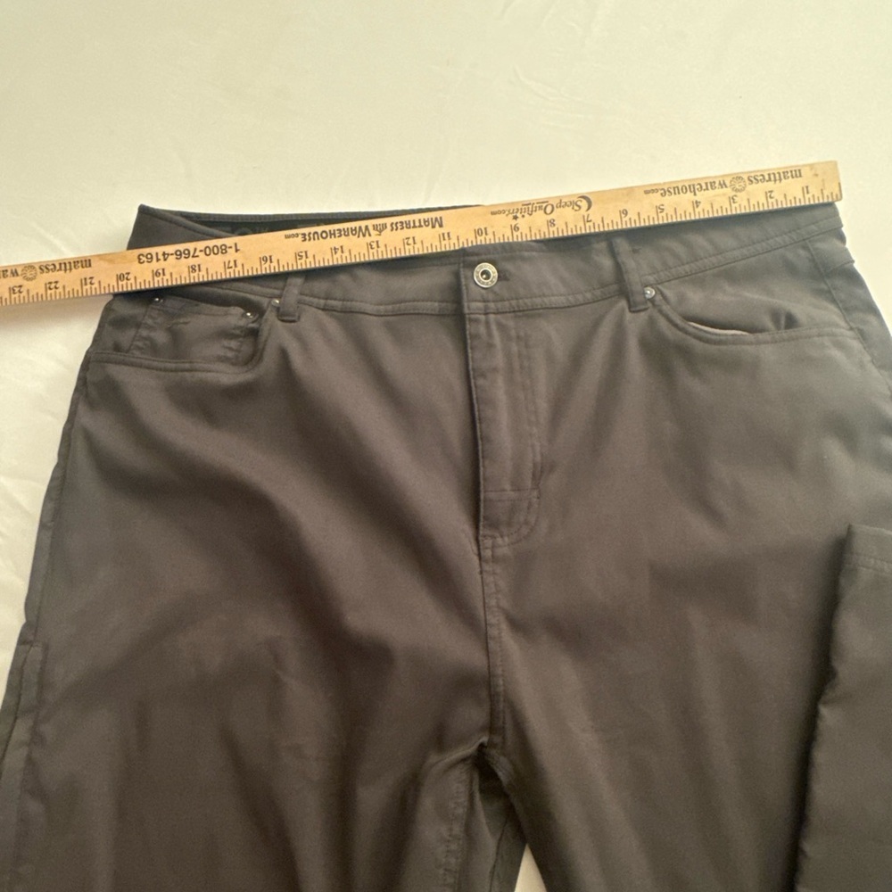 Gerry Weber Dark Gray Chinos Classic Style Dri Fit Activewear Pants 40W x 29L - Picture 9 of 10